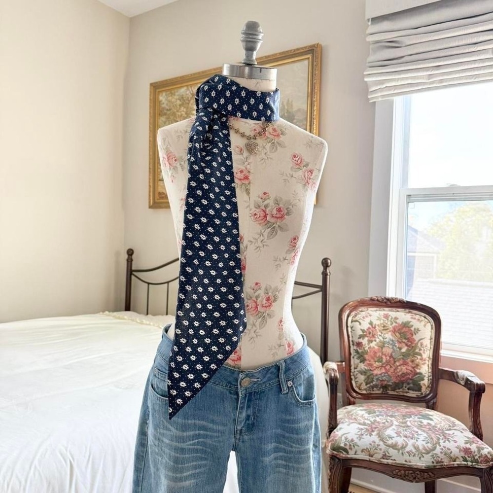 vintage polkadot‎ scarf